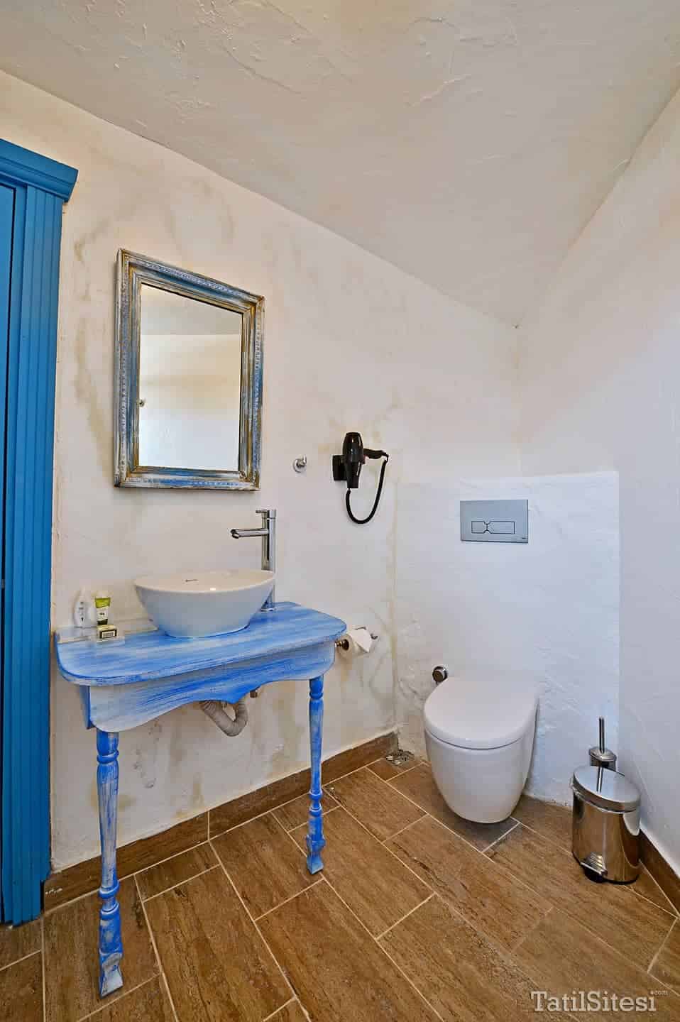 Bay C Boutique Hotel